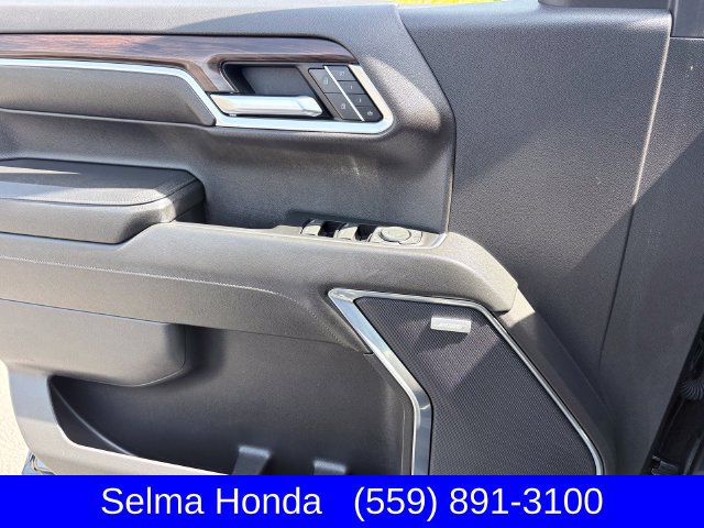 Used 2023 GMC Sierra 1500 SLT w/ SLT Premium Package AWD/4WD image 12