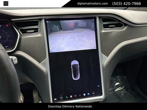 Used 2017 Tesla Model X 75D image 29