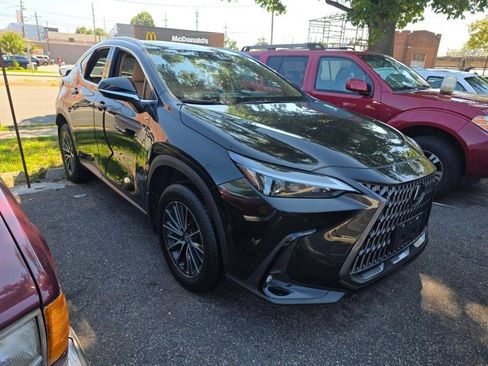 Used 2023 Lexus NX 350 AWD image 6