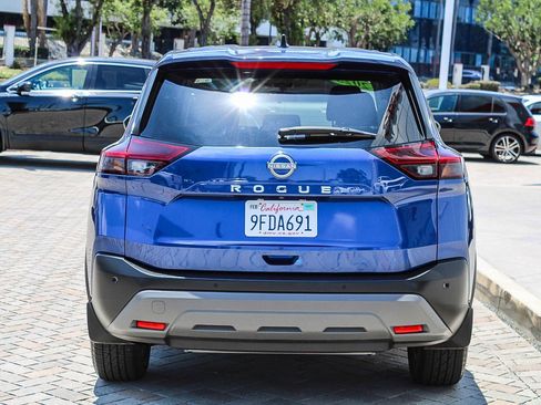 Used 2023 Nissan Rogue S FWD image 8