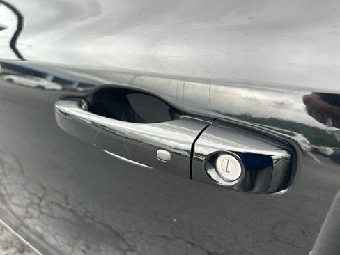 Used 2014 Chrysler 300 S AWD/4WD image 12