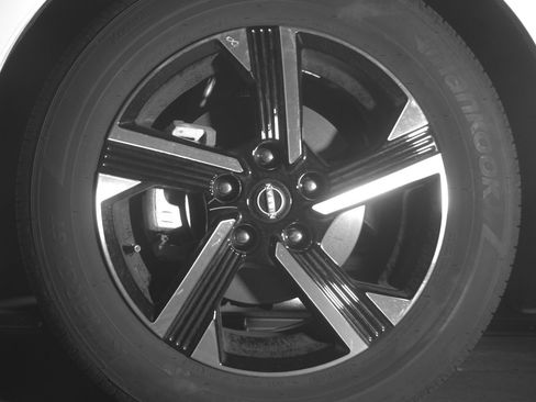 Used 2025 Nissan Sentra SV FWD image 12