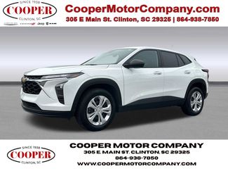 Used 2025 Chevrolet Trax LS FWD video 1