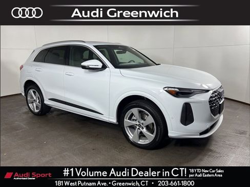 Used 2025 Audi Q5 Premium Plus w/ Premium Plus image 1