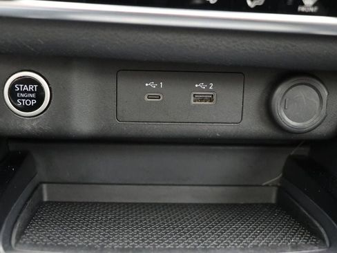 Used 2023 Nissan Rogue SV w/ SV Premium Package image 28