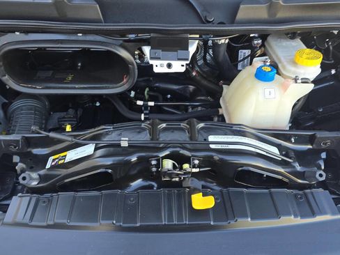 Used 2023 RAM ProMaster 2500 image 8