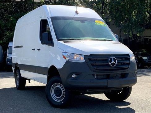 Used 2024 Mercedes-Benz Sprinter 2500 image 1