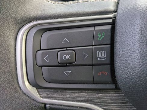 Used 2024 Jeep Wagoneer L Series II image 19