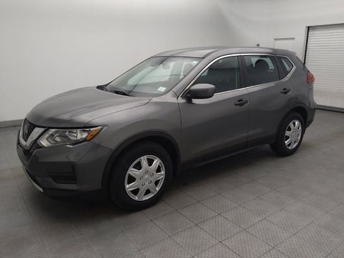 Used 2020 Nissan Rogue S FWD image 2