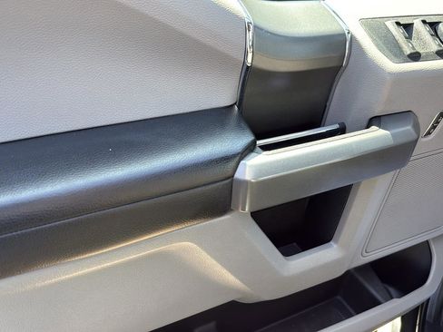 Used 2015 Ford F150 XLT w/ Equipment Group 301A Mid image 12