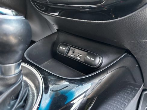 Used 2015 Kia Soul ! w/ Sun & Sound Package image 24