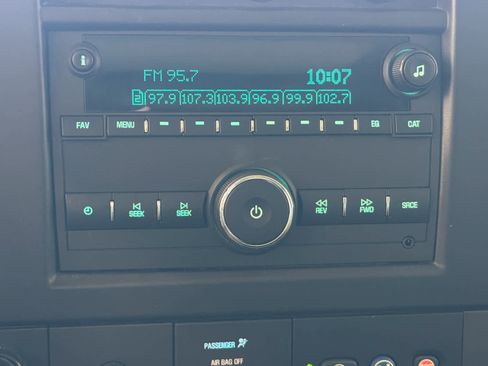 Used 2023 Chevrolet Express 3500 LS image 43