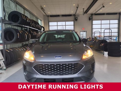 Used 2022 Ford Escape SE w/ Convenience Package image 26