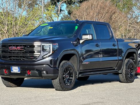 Used 2022 GMC Sierra 1500 AT4X AWD/4WD image 9
