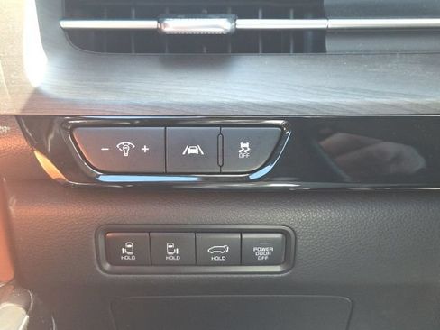 Used 2024 Kia Carnival SX FWD image 30