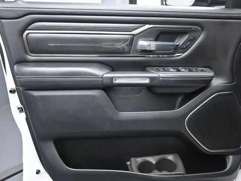 Used 2020 RAM 1500 Limited w/ Body Color Bumper Group image 19