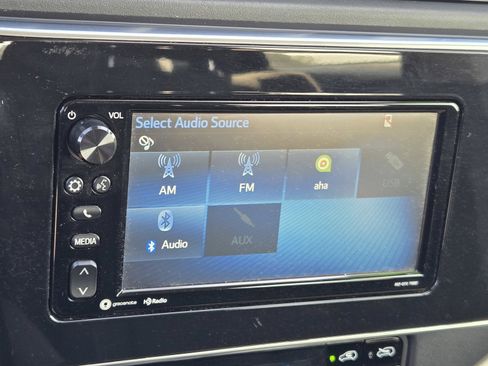 Used 2017 Toyota Corolla iM w/ All-Weather Mat Package FWD image 18