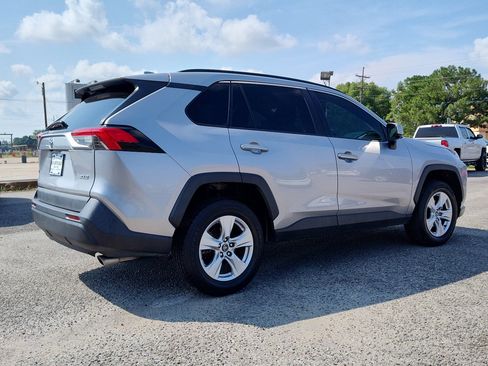 Used 2020 Toyota RAV4 XLE image 8