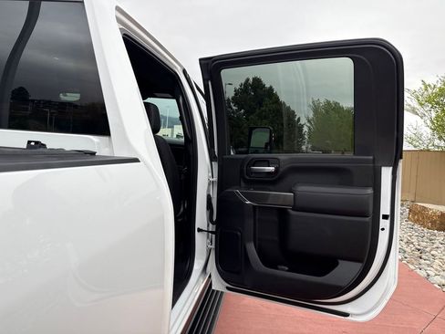 Used 2023 GMC Sierra 3500 AT4 w/ AT4 Premium Plus Package AWD/4WD image 21