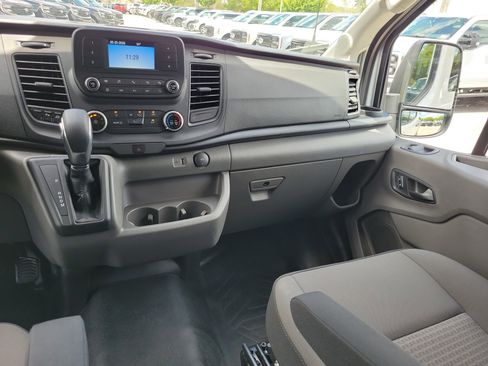 Used 2025 Ford Transit 350 XL RWD image 17