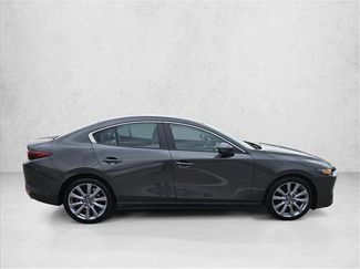 Used 2023 MAZDA MAZDA3 s video 4
