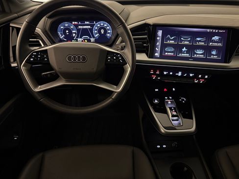 Used 2024 Audi Q4 e-tron Premium w/ Convenience Package image 27