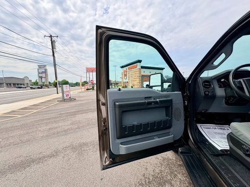 Used 2015 Ford F250 XL w/ Power Equipment Group AWD/4WD image 16