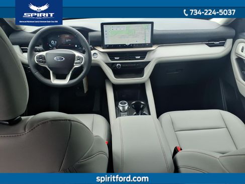 New 2026 Ford Explorer Active w/ Active Comfort Package AWD/4WD image 8