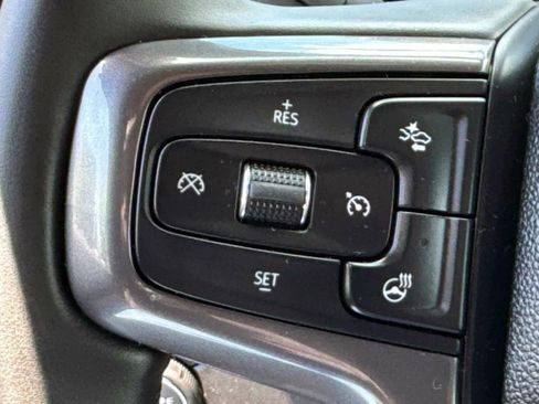 Used 2025 Chevrolet Silverado 2500 ZR2 w/ Technology Package AWD/4WD image 26