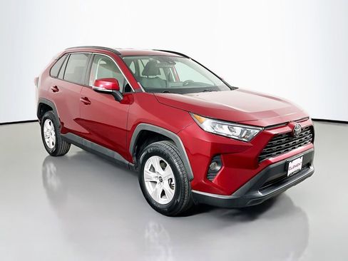 Used 2021 Toyota RAV4 XLE image 4
