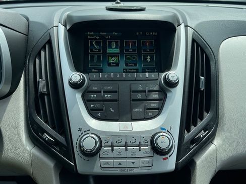 Used 2017 Chevrolet Equinox LT FWD image 21