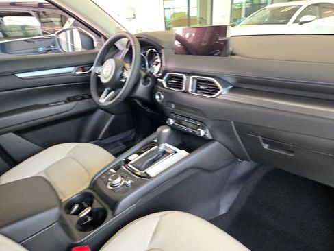 New 2025 MAZDA CX-5 AWD 2.5 S w/ Preferred Package image 5