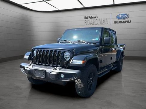 Used 2023 Jeep Gladiator Sport AWD/4WD image 11