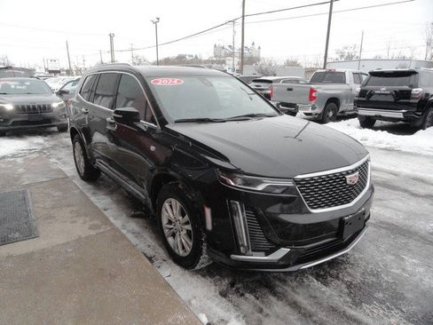 Used 2024 Cadillac XT6 Luxury image 6