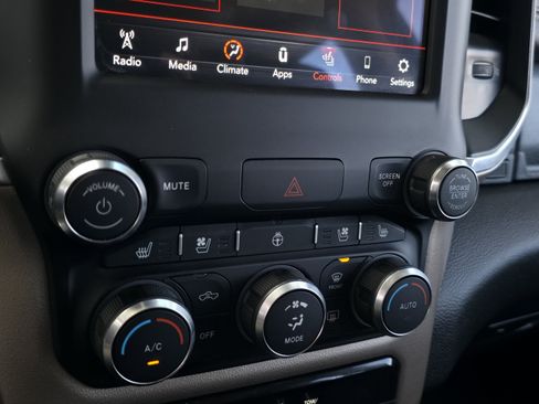 Used 2021 RAM 1500 Laramie image 18