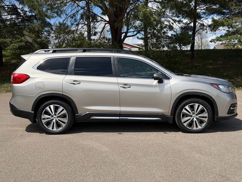 Used 2020 Subaru Ascent Limited w/ Popular Package #2A AWD/4WD image 2