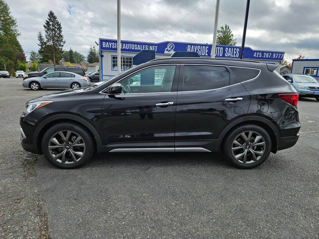 Used 2017 Hyundai Santa Fe Sport w/ 2.0T Ultimate Tech Package 05 AWD/4WD image 2