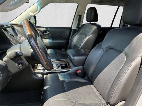 Used 2017 INFINITI QX80 4WD w/ Driver Assistance Package image 12