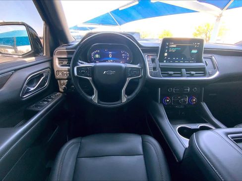 Used 2022 Chevrolet Tahoe Z71 w/ Luxury Package image 6