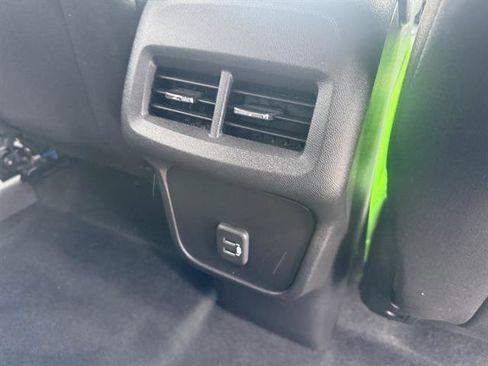 Used 2023 Chevrolet Equinox LT image 14