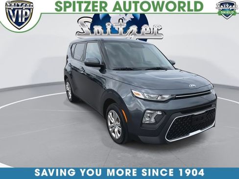 Used 2020 Kia Soul LX FWD image 2