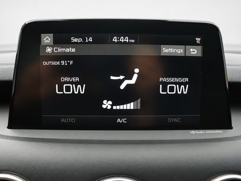 Used 2019 Kia Stinger Premium RWD image 33