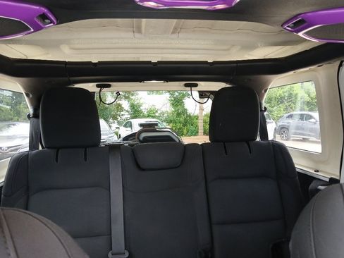 Used 2020 Jeep Wrangler Unlimited Sahara AWD/4WD image 21