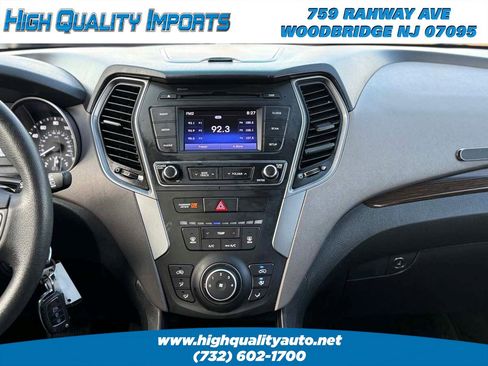 Used 2018 Hyundai Santa Fe Sport image 30