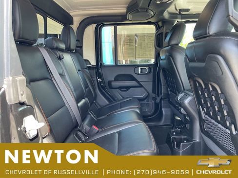 Used 2022 Jeep Gladiator Mojave AWD/4WD image 31