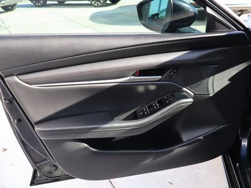 Used 2024 MAZDA MAZDA3 s image 23