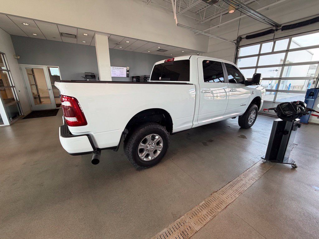 Used 2024 RAM 2500 Laramie AWD/4WD image 3