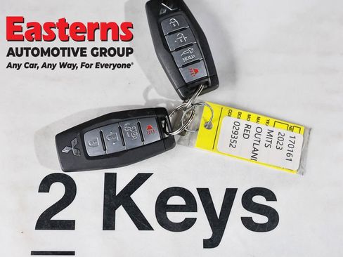 Used 2023 Mitsubishi Outlander SEL AWD/4WD image 26
