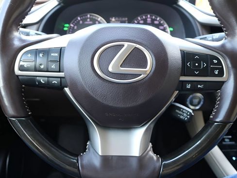 Used 2018 Lexus RX 350L Luxury w/ Accessory Package AWD/4WD image 24