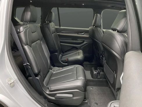 New 2025 Jeep Grand Cherokee L Limited w/ Trailer Tow Package image 35